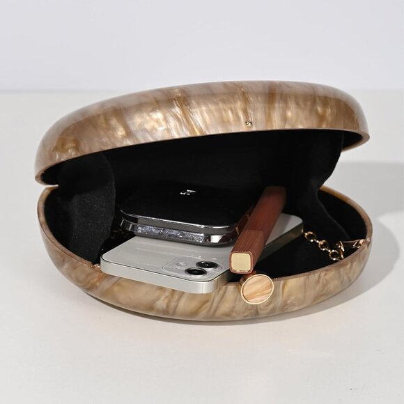 Elegant Acrylic Conch Shell Clutch Purse: Luxury Evening Handbag for Women - Picture 5 of 9